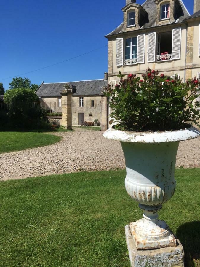 Les Escuries Commes Exterior foto